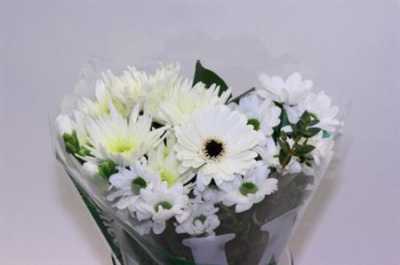 Boeket Wies White 6-7 T